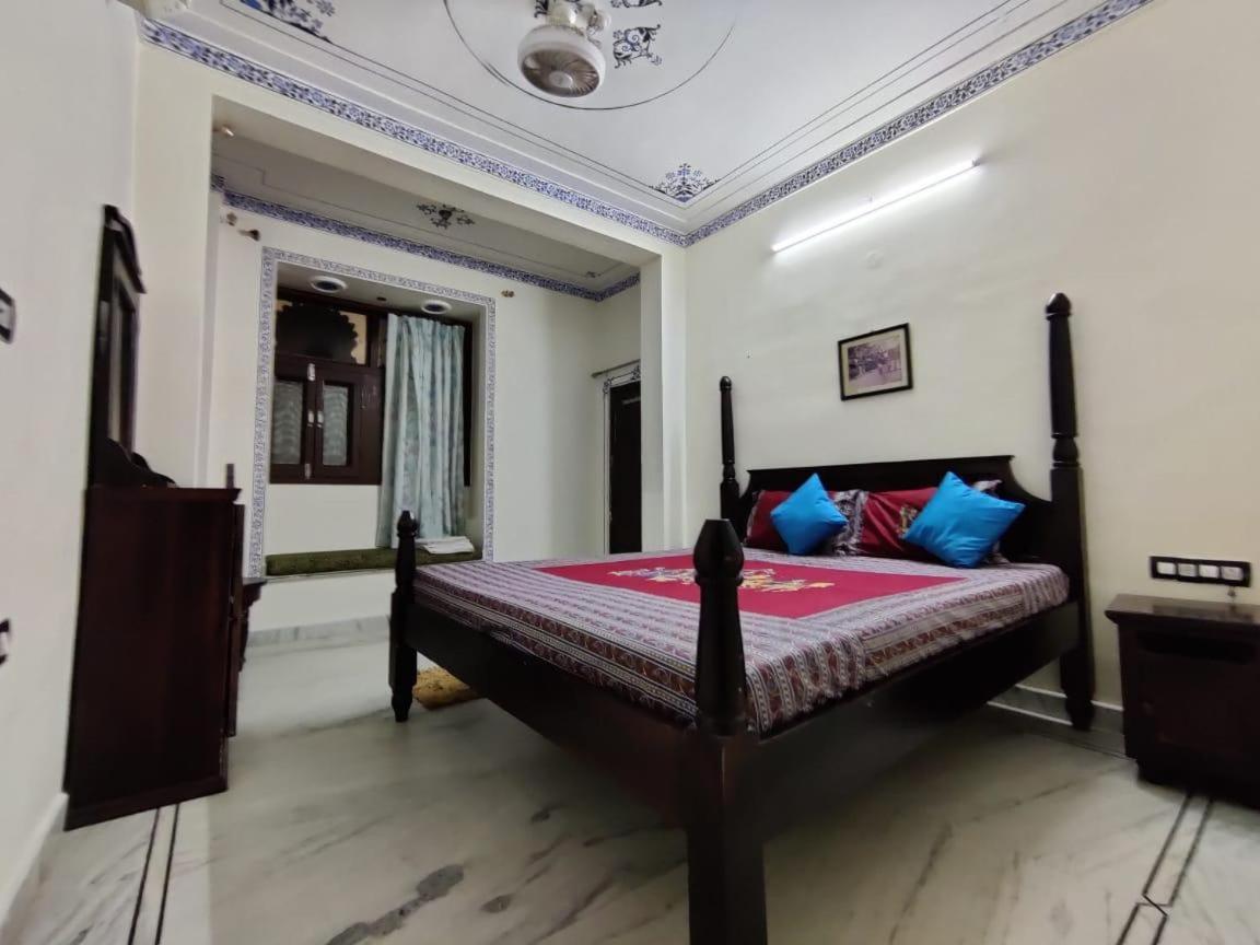 Whereabout Hostel Ουνταϊπούρ Εξωτερικό φωτογραφία
