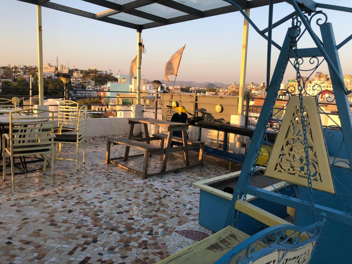 Whereabout Hostel Ουνταϊπούρ Εξωτερικό φωτογραφία