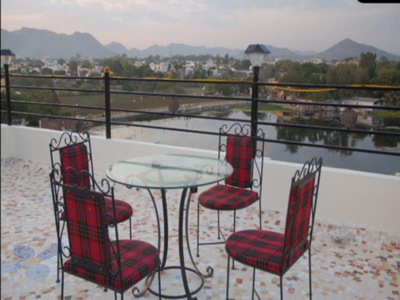 Whereabout Hostel Ουνταϊπούρ Εξωτερικό φωτογραφία