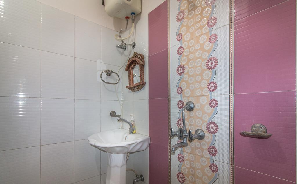 Whereabout Hostel Ουνταϊπούρ Εξωτερικό φωτογραφία