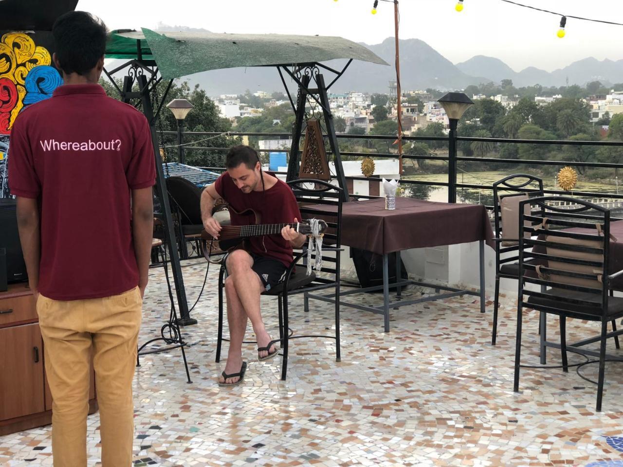 Whereabout Hostel Ουνταϊπούρ Εξωτερικό φωτογραφία