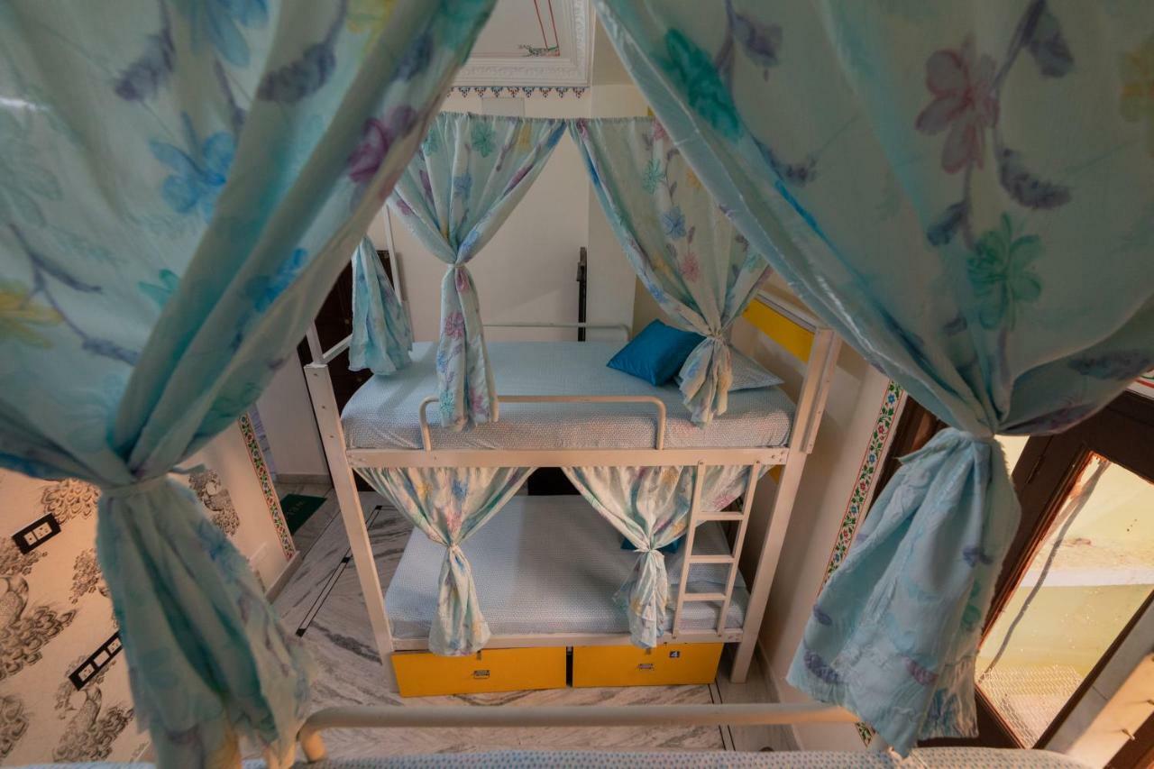 Whereabout Hostel Ουνταϊπούρ Εξωτερικό φωτογραφία